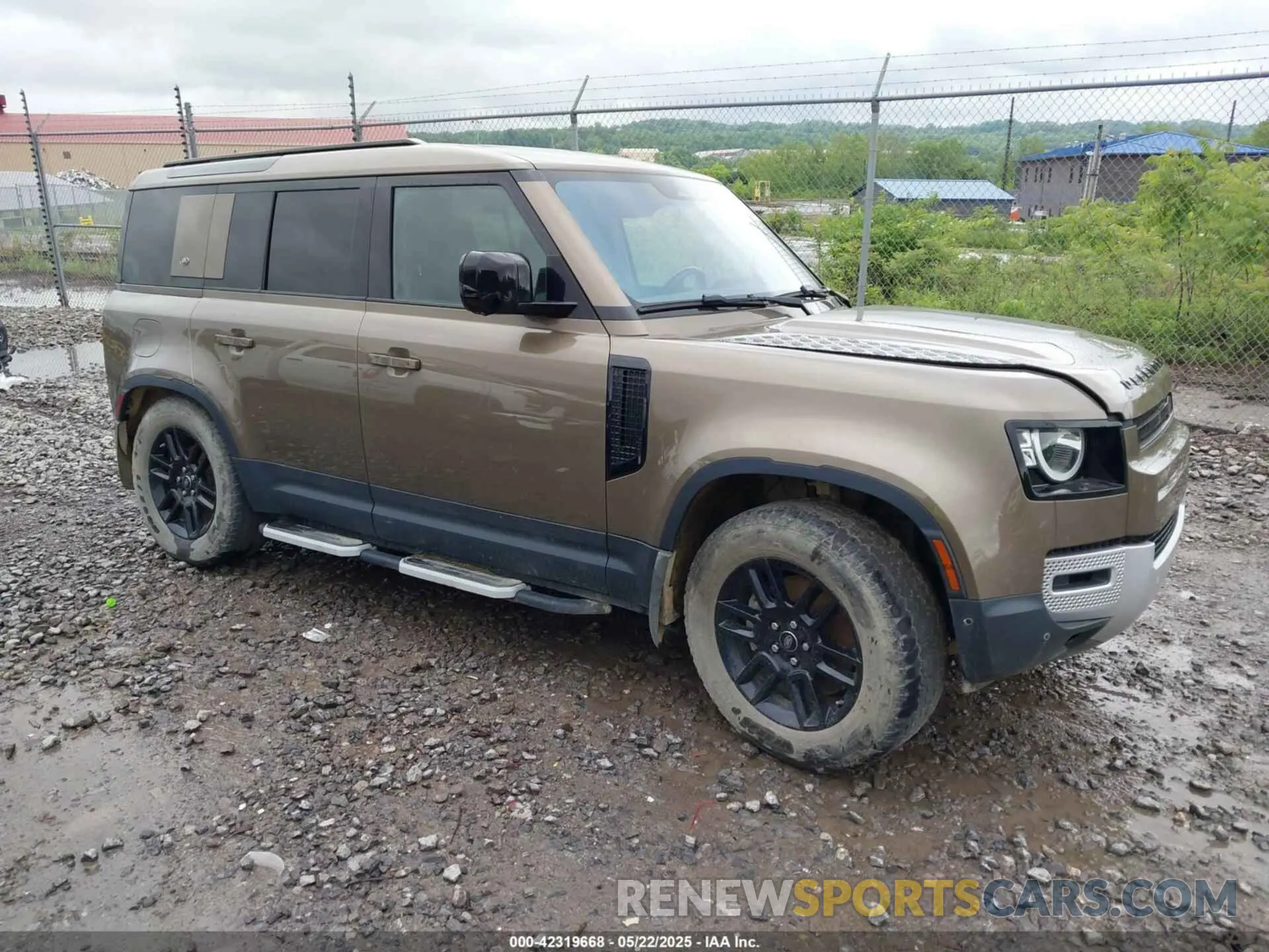 1 Фотография поврежденного автомобиля SALEJ7RX8M2041751 LAND ROVER DEFENDER 2021