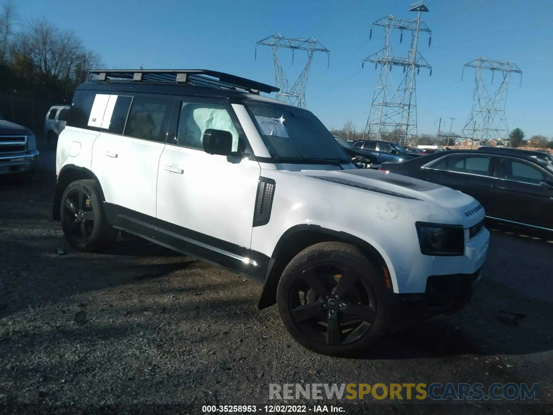 1 Фотография поврежденного автомобиля SALE37RU9N2099336 LAND ROVER DEFENDER 2022