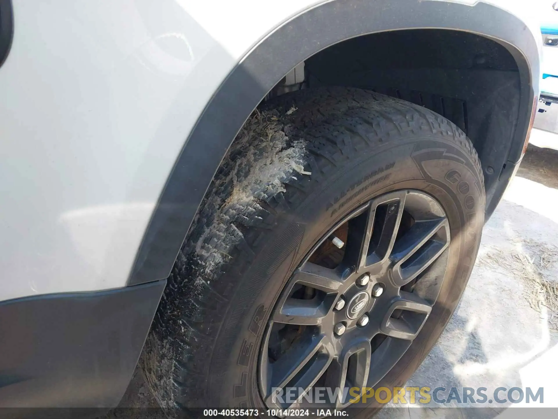 12 Photograph of a damaged car SALEJ7RX1N2079369 LAND ROVER DEFENDER 2022