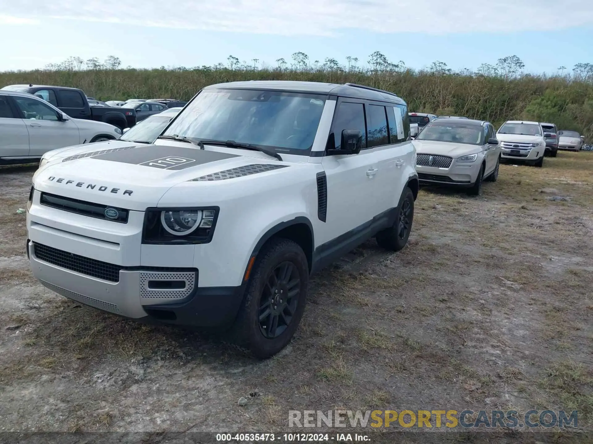 2 Photograph of a damaged car SALEJ7RX1N2079369 LAND ROVER DEFENDER 2022