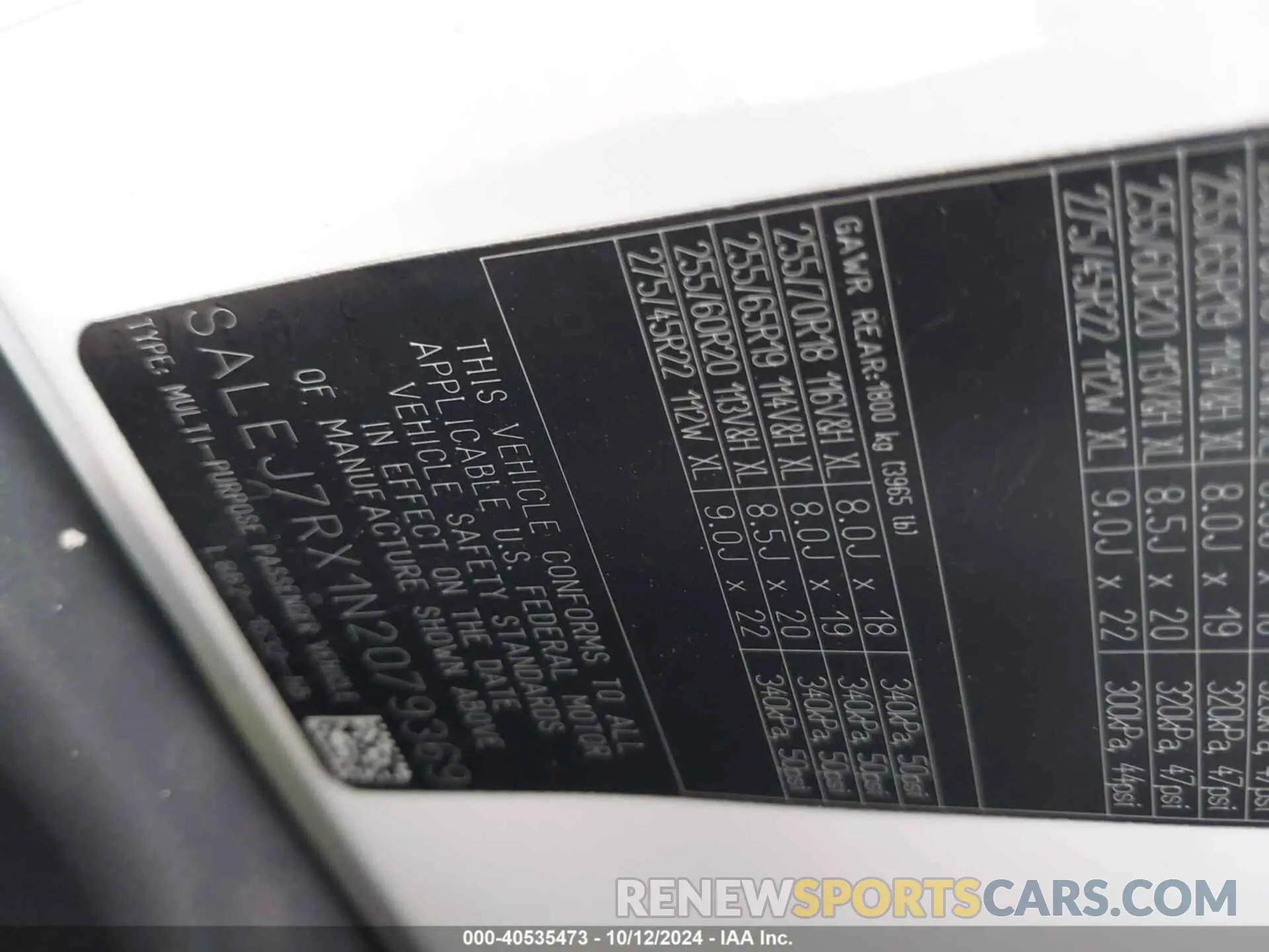9 Photograph of a damaged car SALEJ7RX1N2079369 LAND ROVER DEFENDER 2022