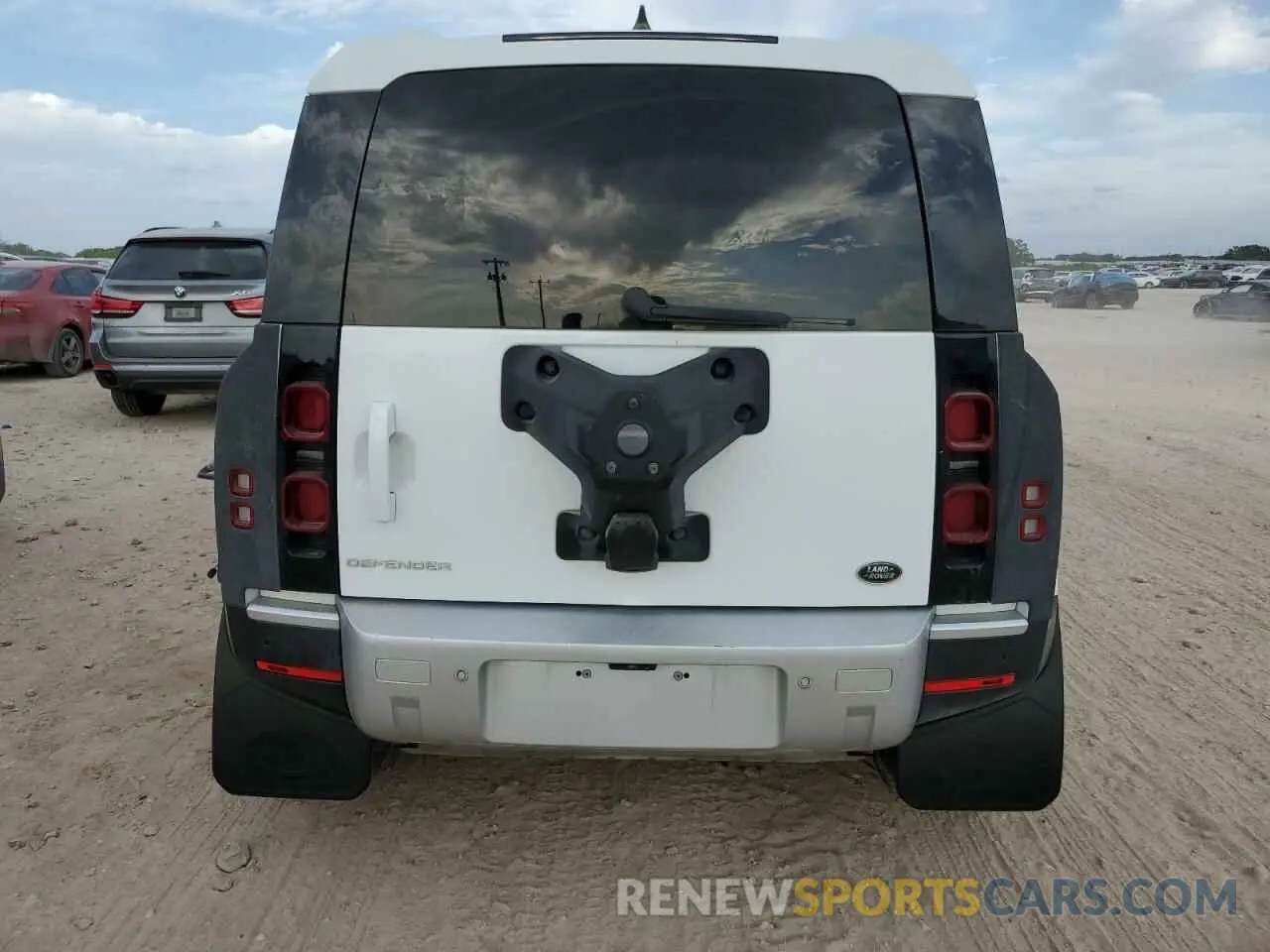 6 Photograph of a damaged car SALEKERXXN2075404 LAND ROVER DEFENDER 2022