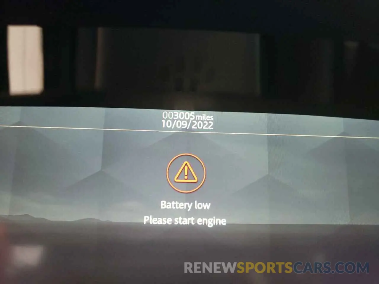 8 Photograph of a damaged car SALEP7RU7N2090963 LAND ROVER DEFENDER 2022