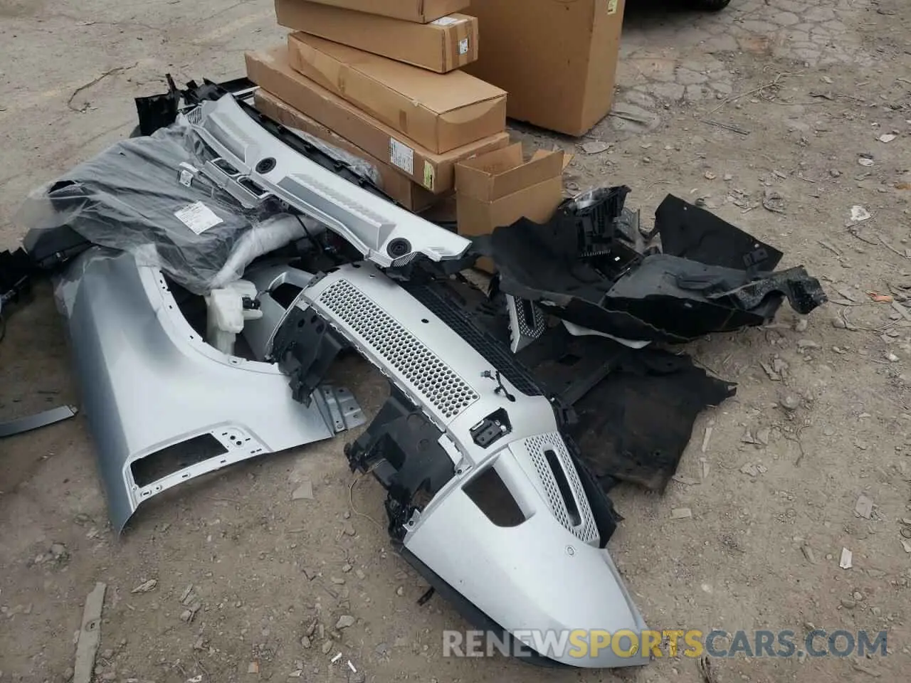 13 Photograph of a damaged car SALEW7RU2N2105551 LAND ROVER DEFENDER 2022