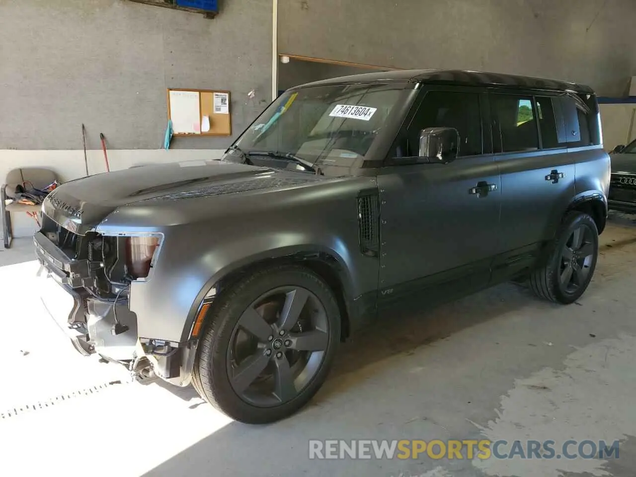 1 Фотография поврежденного автомобиля SALEWEREXN2107089 LAND ROVER DEFENDER 2022