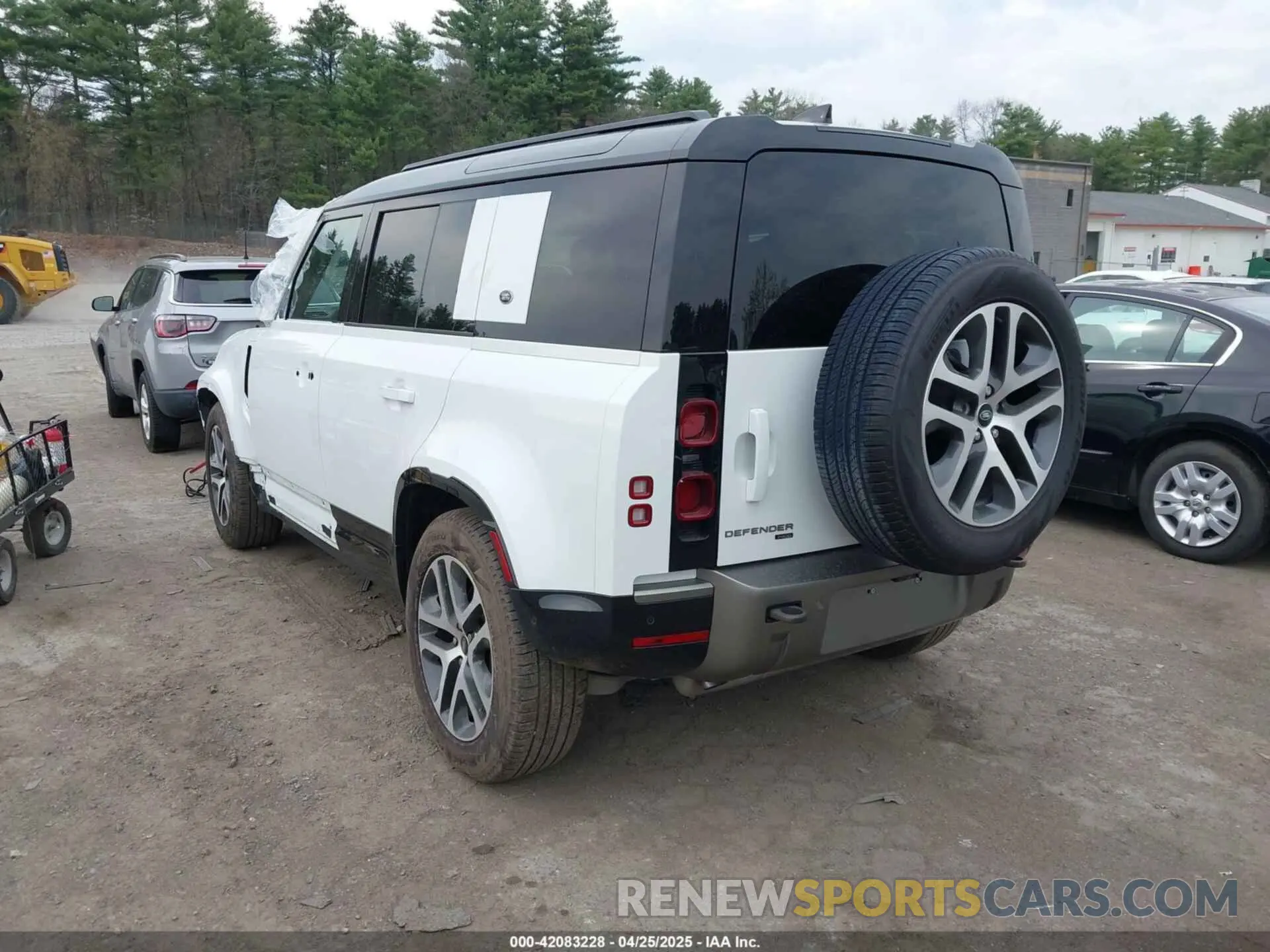 3 Фотография поврежденного автомобиля SALE2EEU5P2171679 LAND ROVER DEFENDER 2023