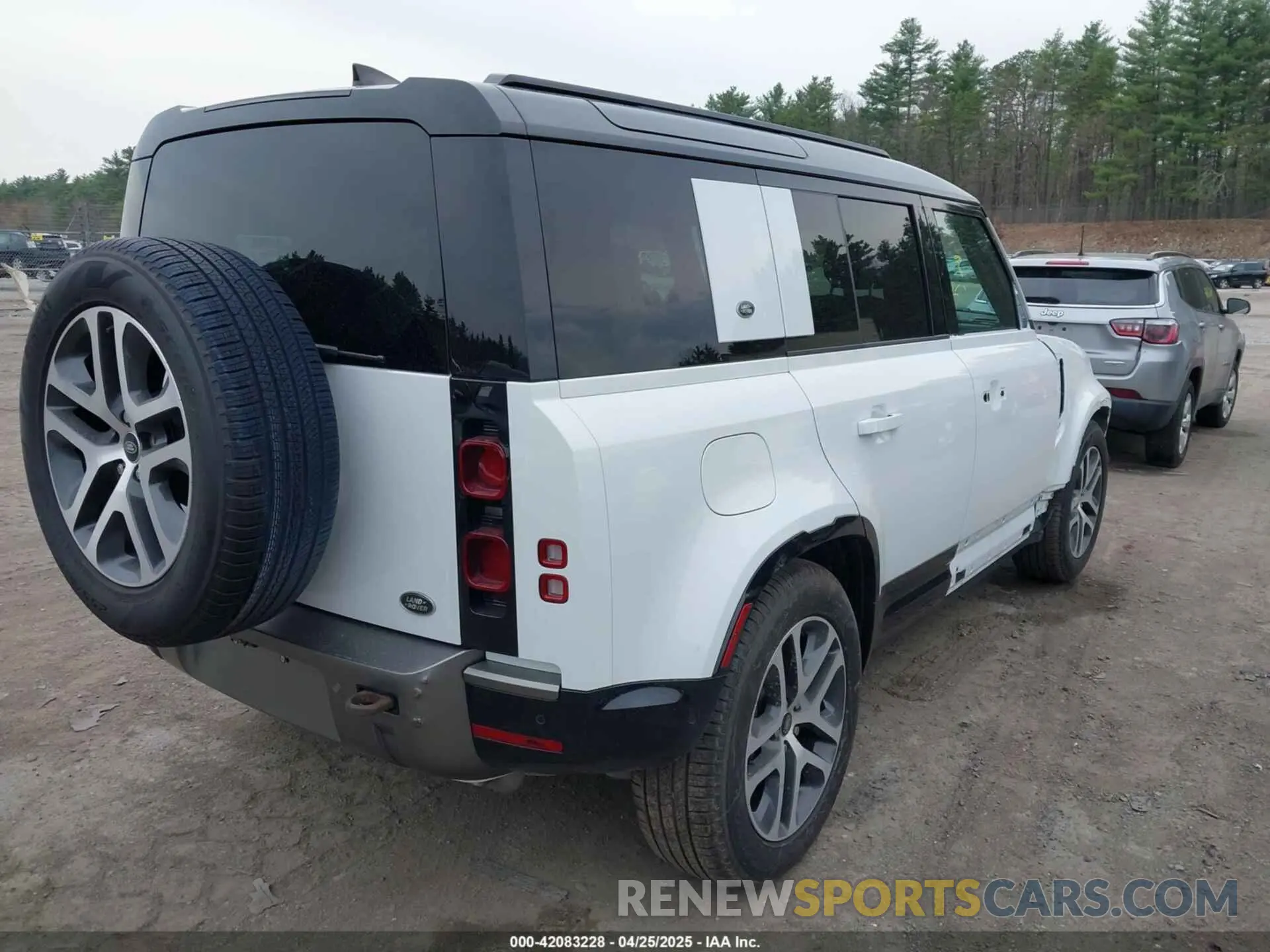4 Фотография поврежденного автомобиля SALE2EEU5P2171679 LAND ROVER DEFENDER 2023