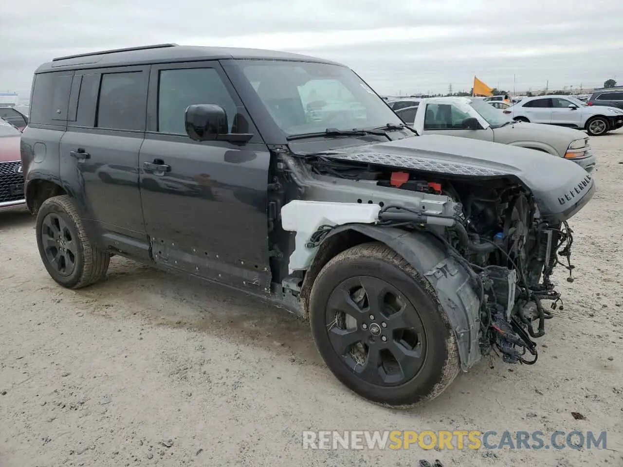 4 Фотография поврежденного автомобиля SALE2EEU9P2231950 LAND ROVER DEFENDER 2023