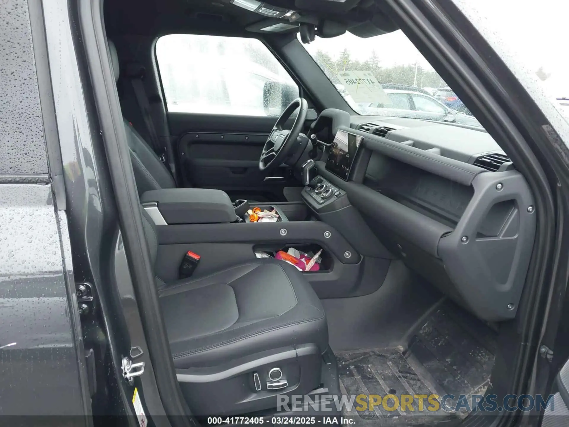 5 Фотография поврежденного автомобиля SALE2FEU3P2204717 LAND ROVER DEFENDER 2023