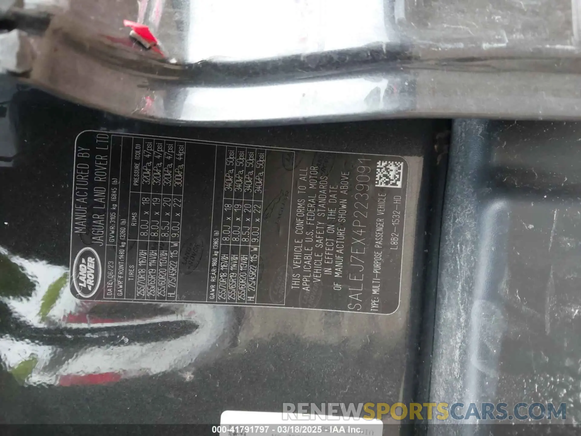 9 Photograph of a damaged car SALEJ7EX4P2239091 LAND ROVER DEFENDER 2023