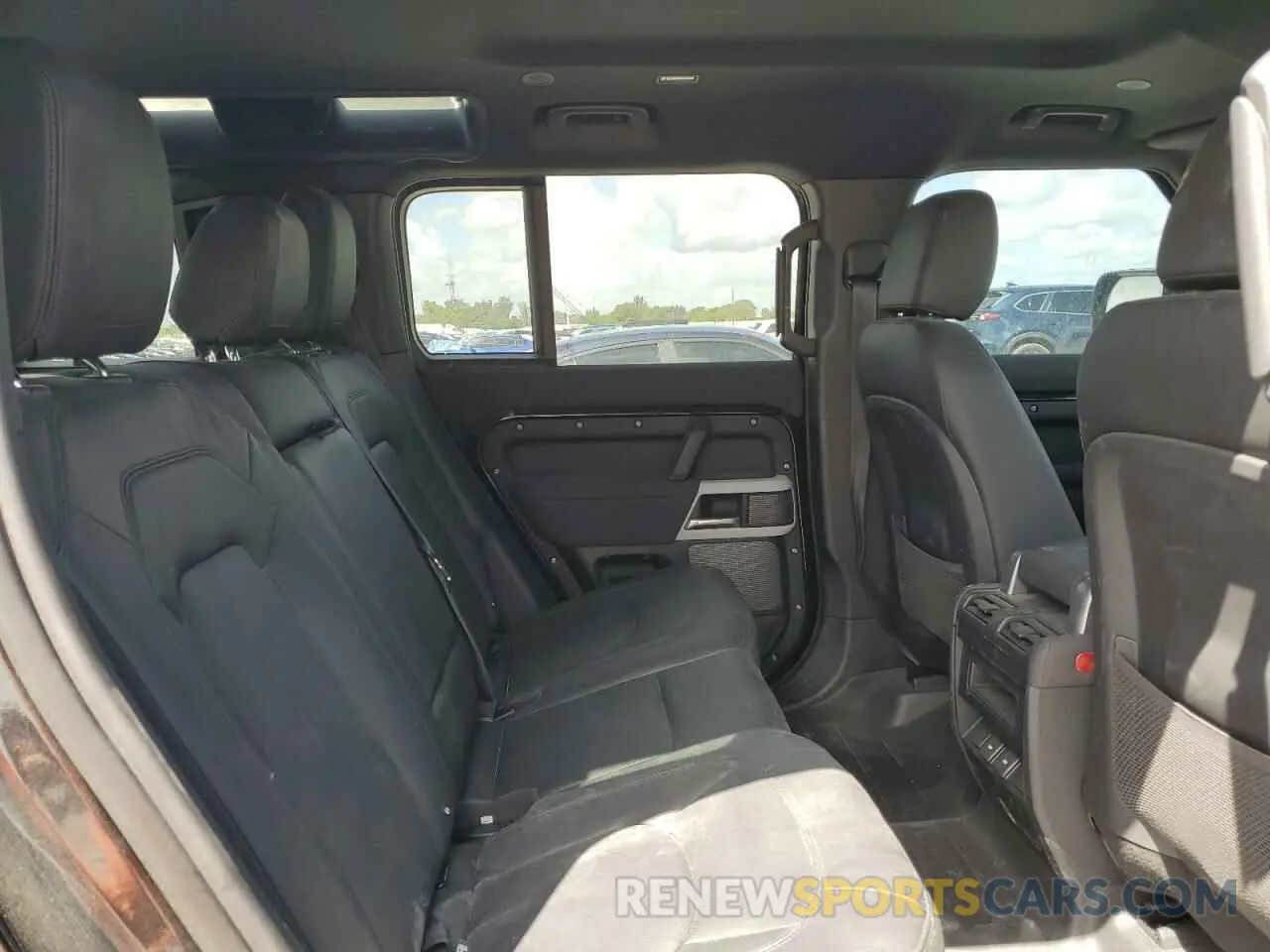 11 Фотография поврежденного автомобиля SALEJ7EX4P2241794 LAND ROVER DEFENDER 2023