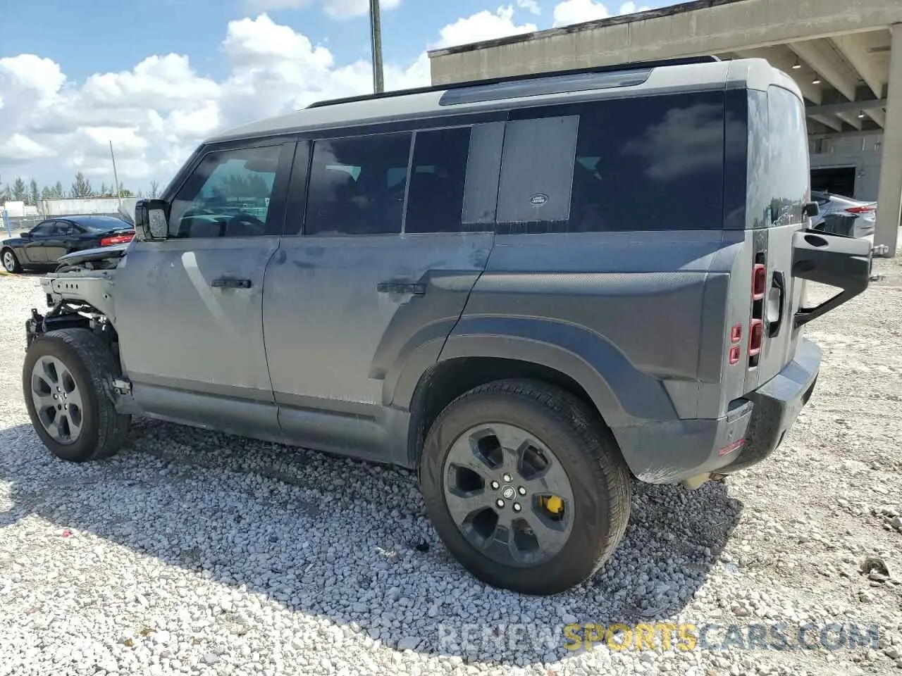 2 Фотография поврежденного автомобиля SALEJ7EX4P2241794 LAND ROVER DEFENDER 2023