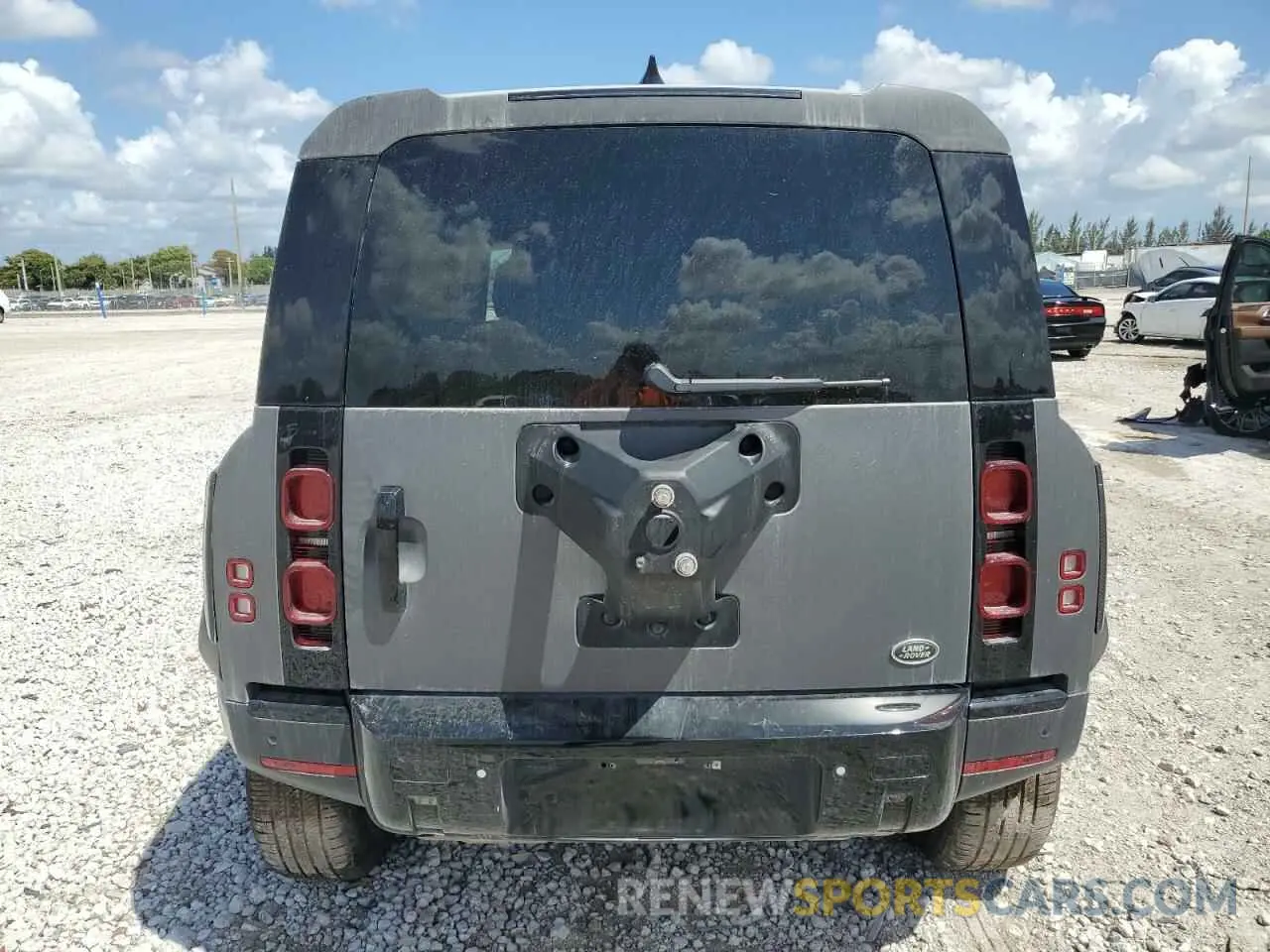 6 Фотография поврежденного автомобиля SALEJ7EX4P2241794 LAND ROVER DEFENDER 2023