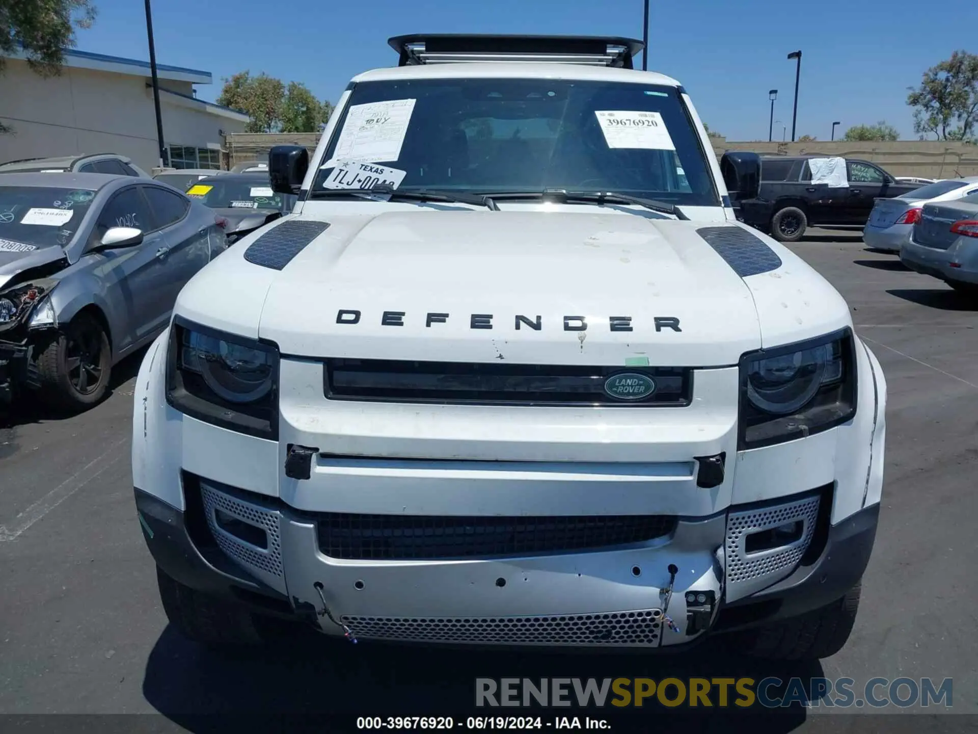 13 Photograph of a damaged car SALEJ7EX6P2112892 LAND ROVER DEFENDER 2023