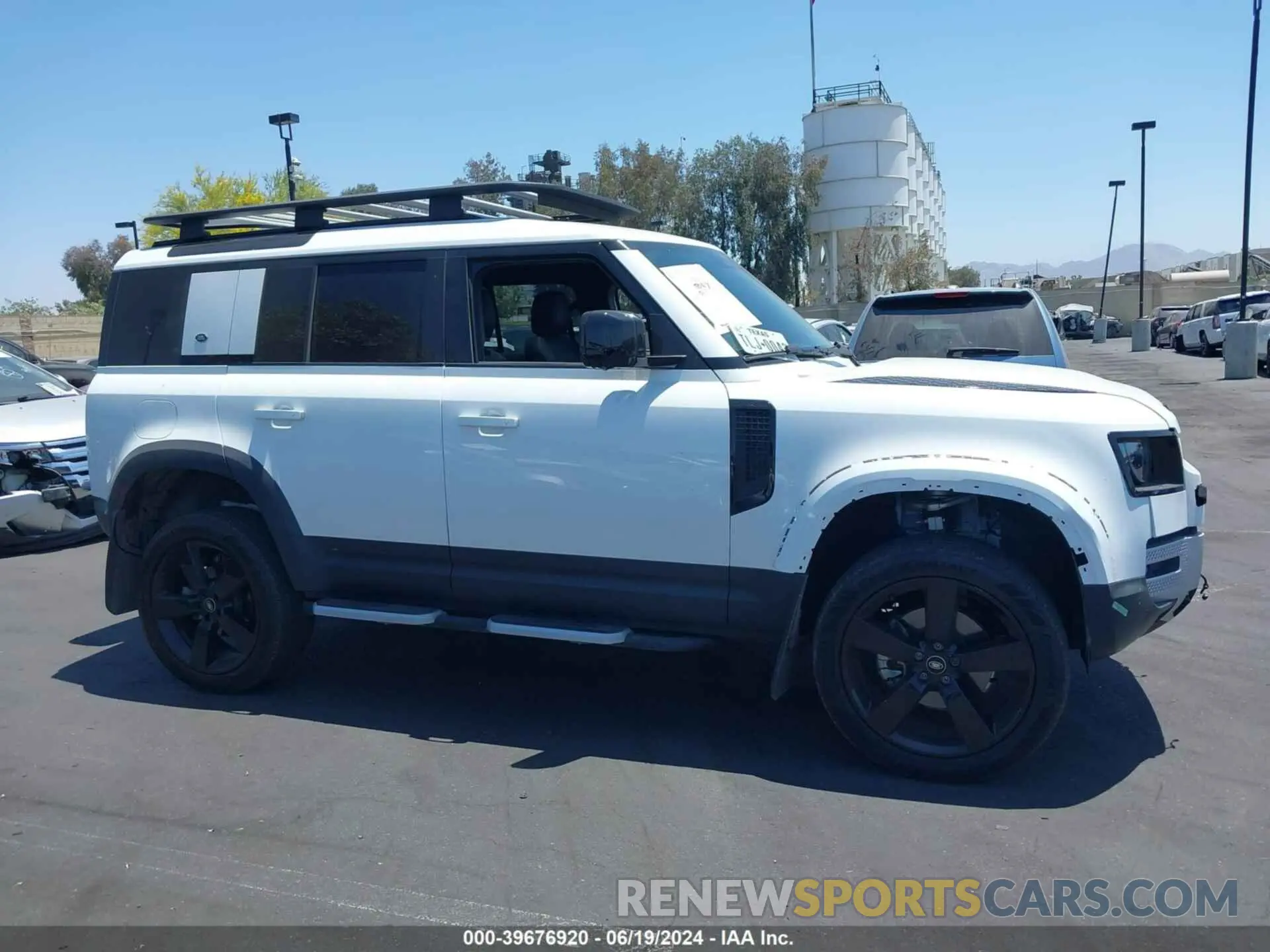 14 Photograph of a damaged car SALEJ7EX6P2112892 LAND ROVER DEFENDER 2023
