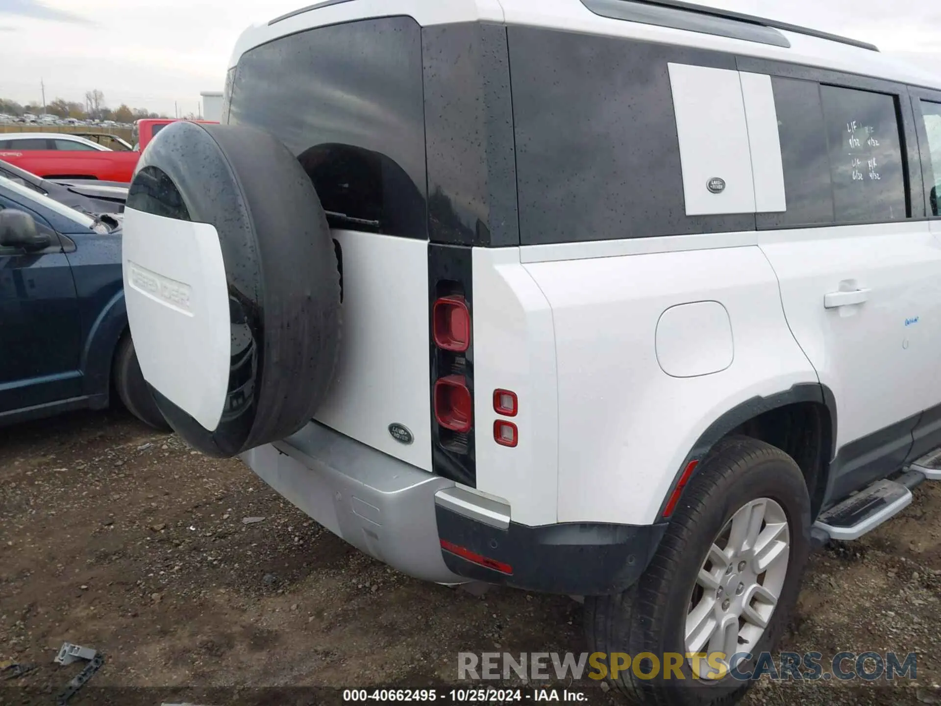 4 Фотография поврежденного автомобиля SALEJ7EX7P2148736 LAND ROVER DEFENDER 2023