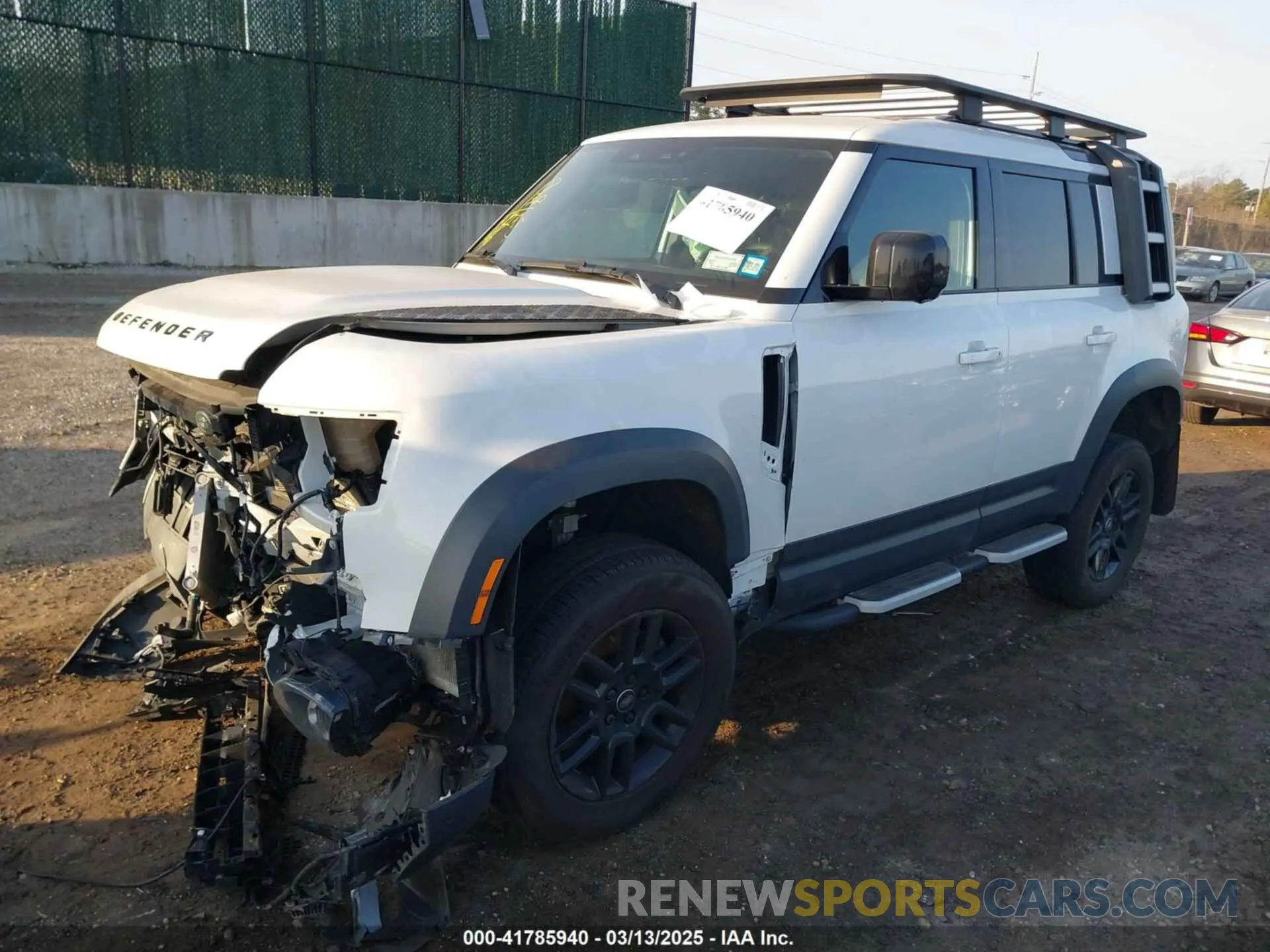 2 Фотография поврежденного автомобиля SALEJEEX9P2146961 LAND ROVER DEFENDER 2023