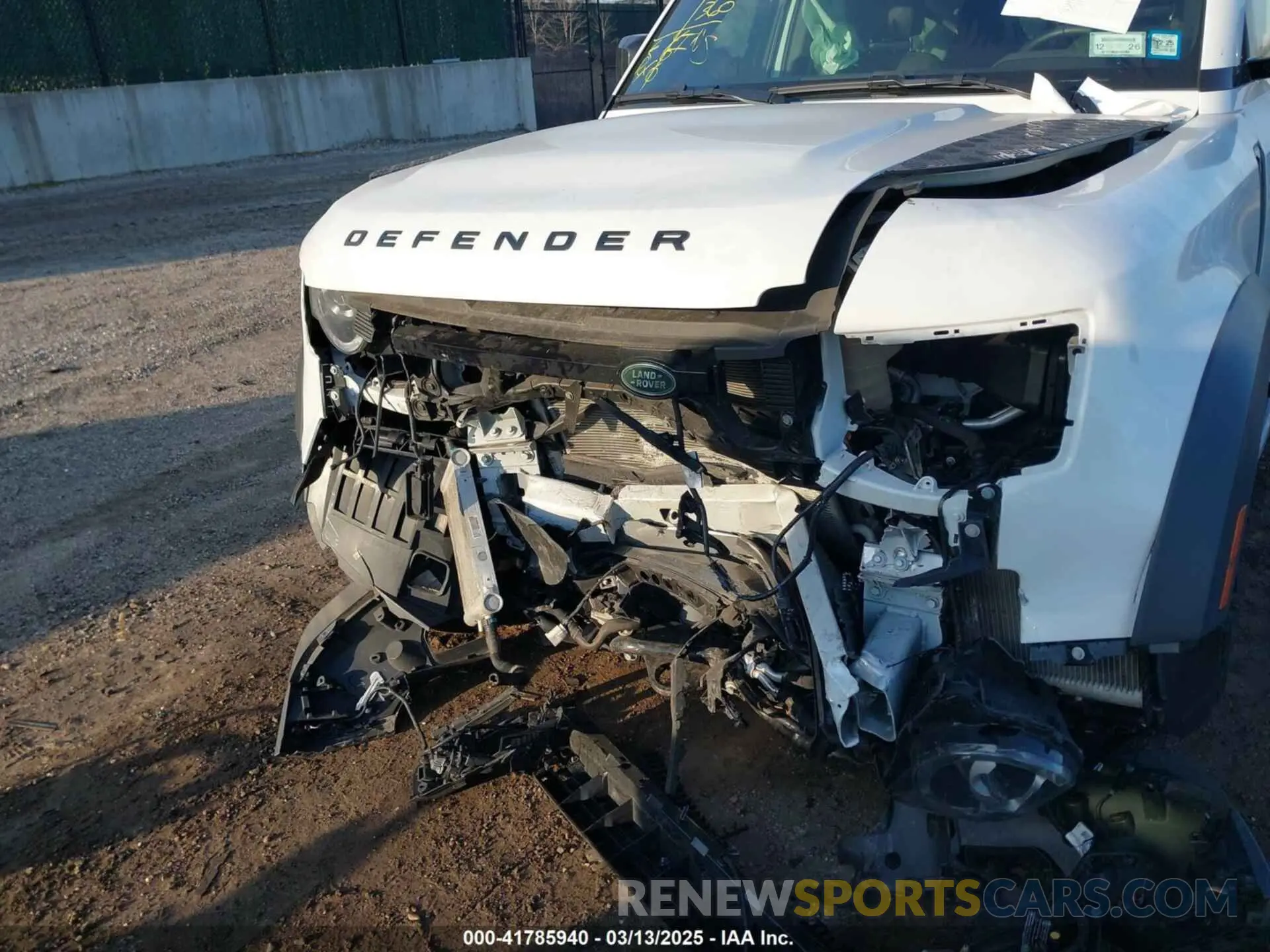 6 Фотография поврежденного автомобиля SALEJEEX9P2146961 LAND ROVER DEFENDER 2023