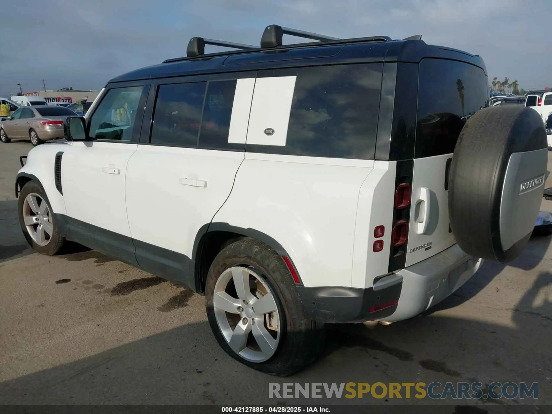 3 Photograph of a damaged car SALEPEEU0P2120981 LAND ROVER DEFENDER 2023