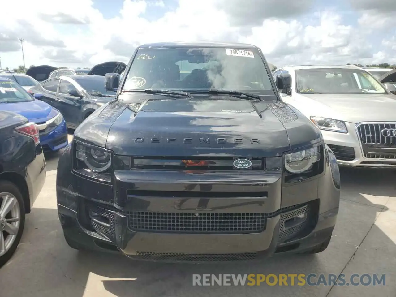 5 Photograph of a damaged car SALEWEEE5P2216679 LAND ROVER DEFENDER 2023