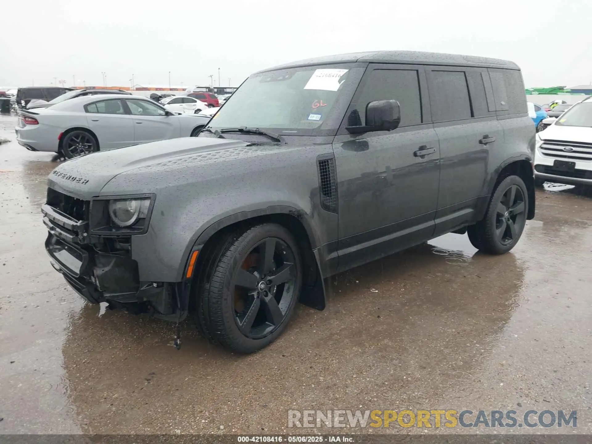 2 Фотография поврежденного автомобиля SALEWEEE8P2124272 LAND ROVER DEFENDER 2023