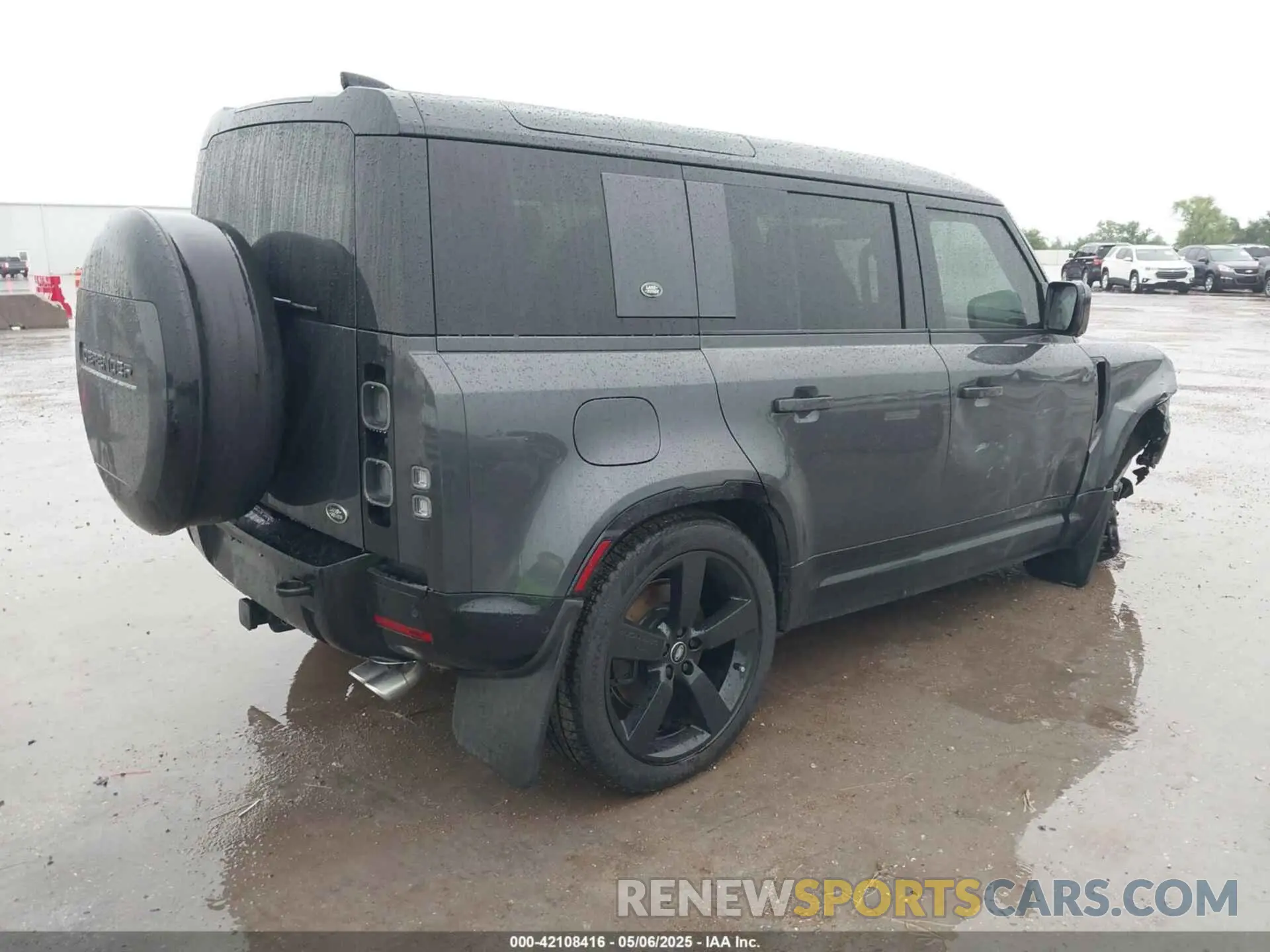 4 Фотография поврежденного автомобиля SALEWEEE8P2124272 LAND ROVER DEFENDER 2023