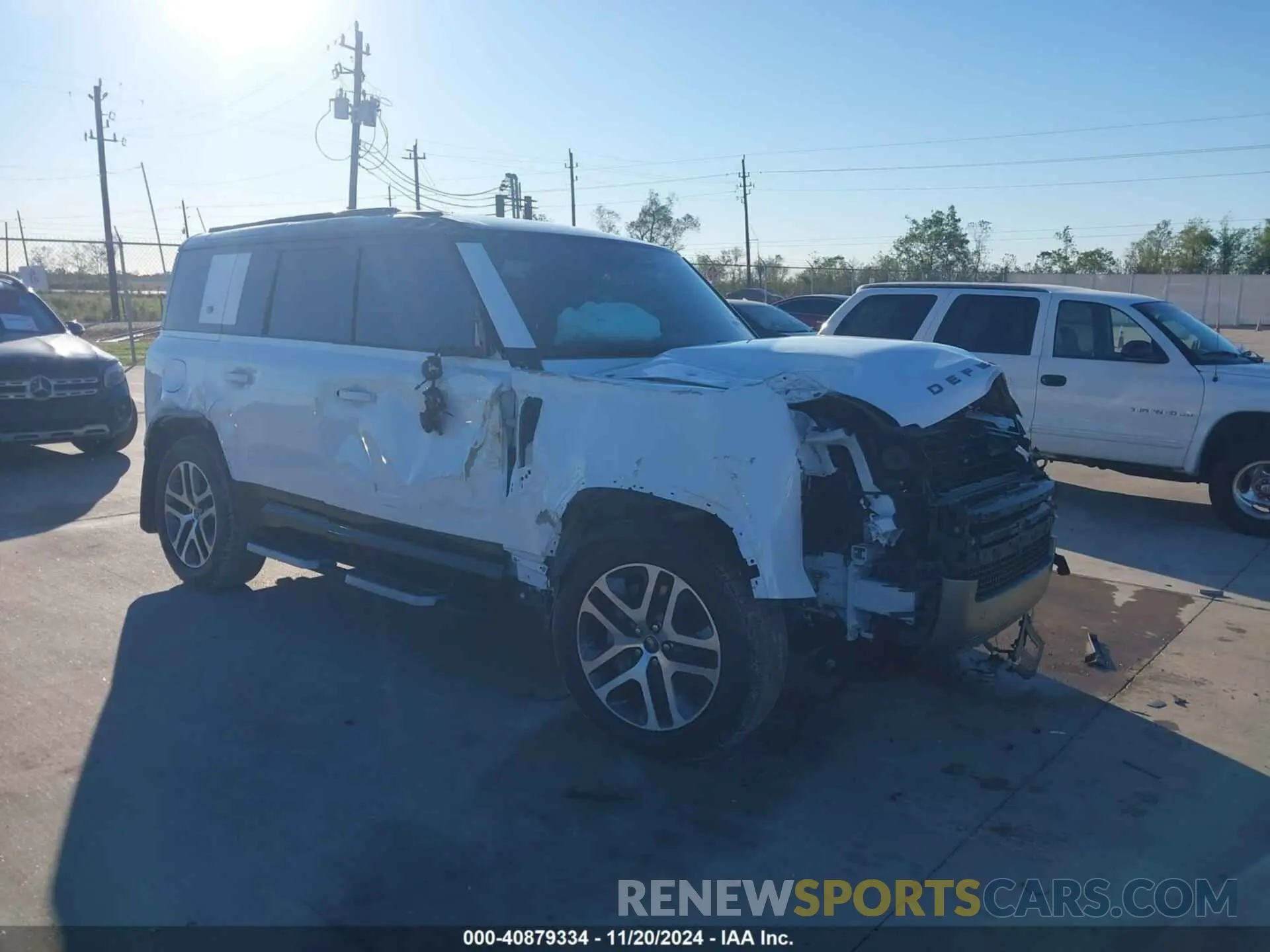 1 Фотография поврежденного автомобиля SALE27EU5R2262224 LAND ROVER DEFENDER 2024