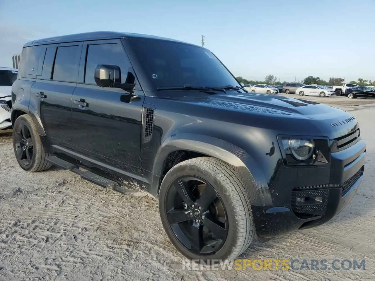 4 Photograph of a damaged car SALEBEEE2R2291306 LAND ROVER DEFENDER 2024