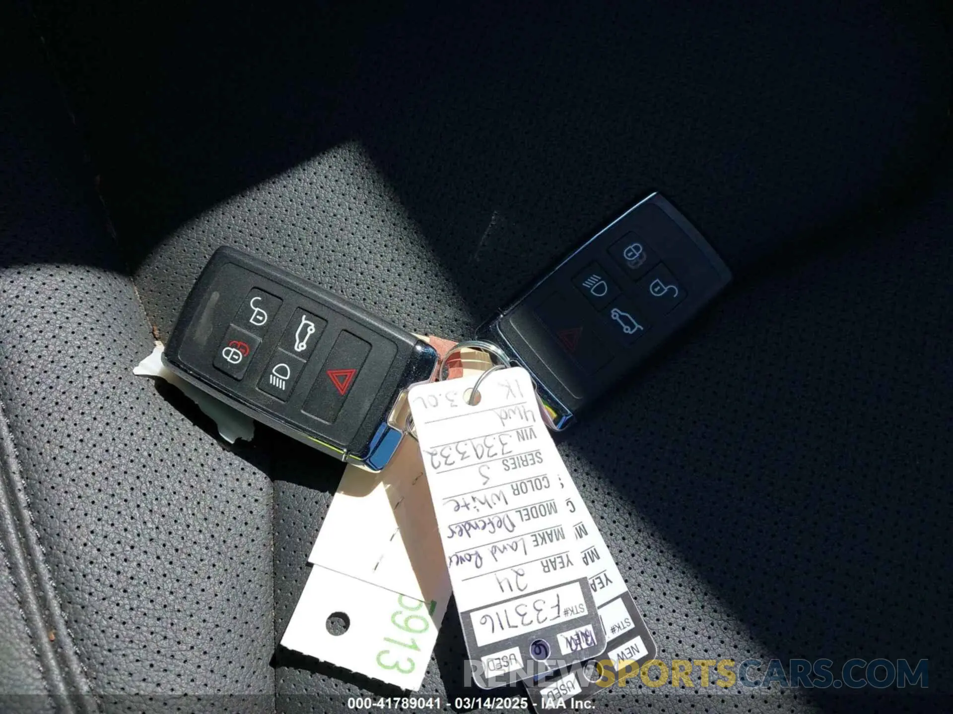 11 Photograph of a damaged car SALEJ7EU6R2339332 LAND ROVER DEFENDER 2024
