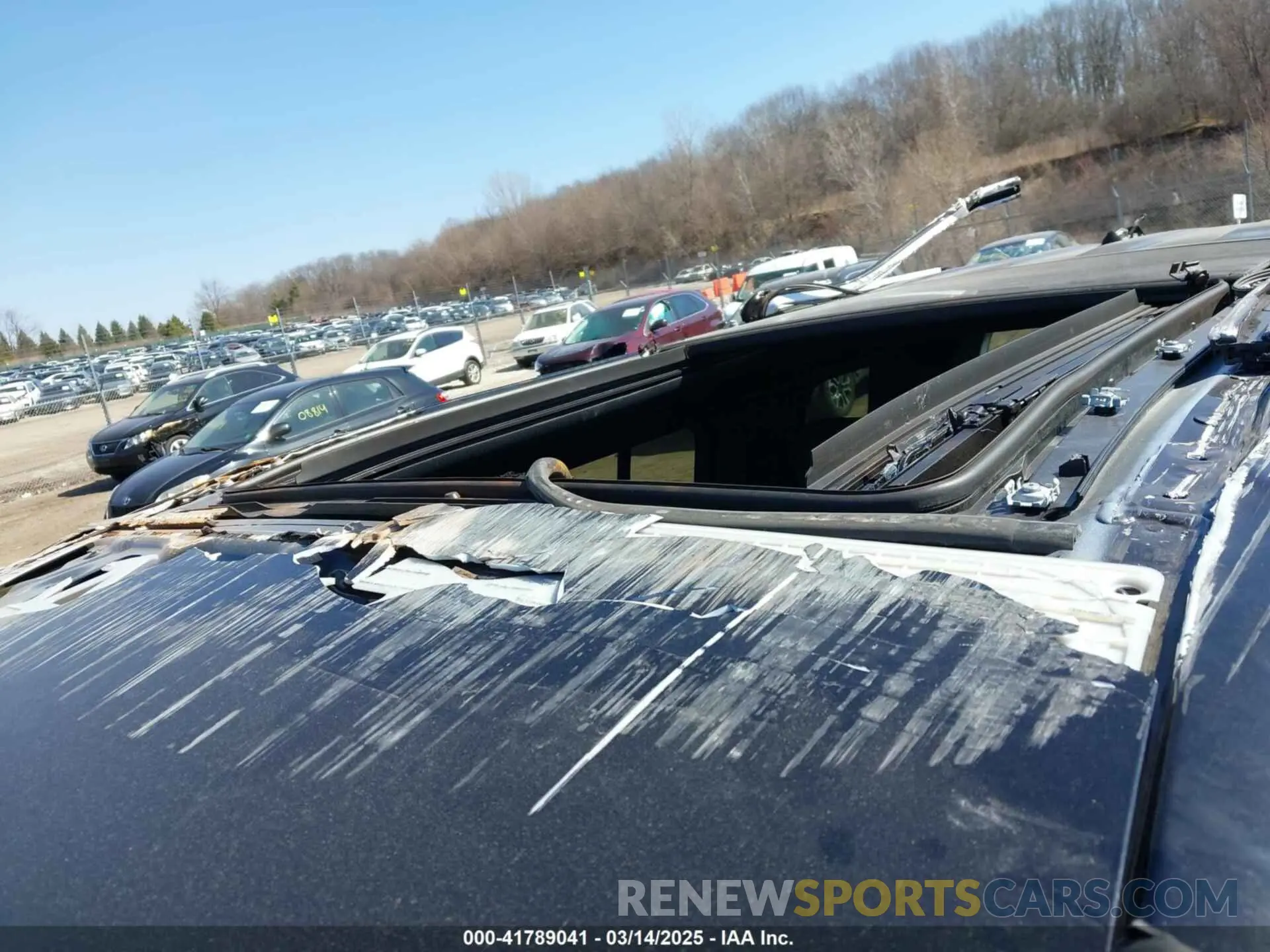 17 Photograph of a damaged car SALEJ7EU6R2339332 LAND ROVER DEFENDER 2024
