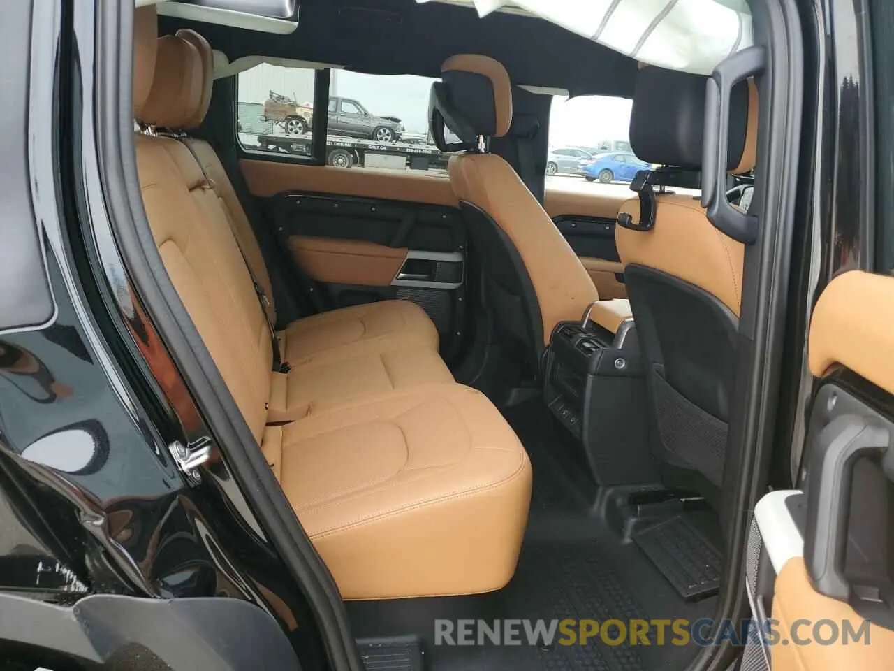 11 Photograph of a damaged car SALEJ7EXXR2314637 LAND ROVER DEFENDER 2024