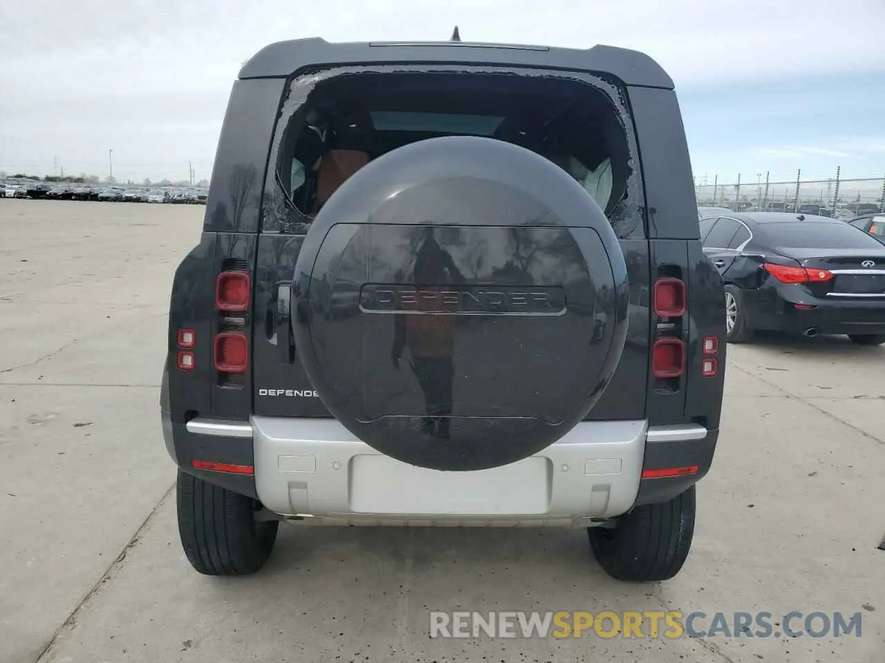 6 Photograph of a damaged car SALEJ7EXXR2314637 LAND ROVER DEFENDER 2024