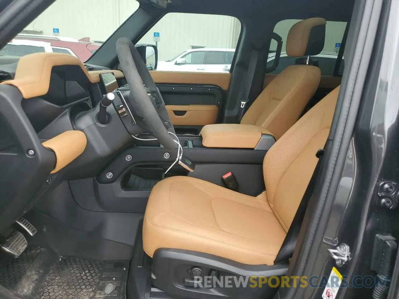 7 Фотография поврежденного автомобиля SALEWEEE4R2330773 LAND ROVER DEFENDER 2024