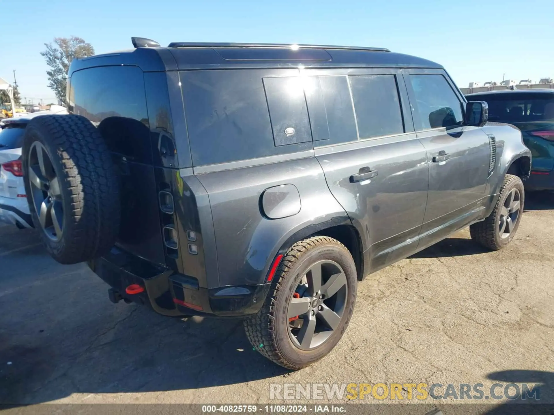 4 Photograph of a damaged car SALEX7EU6R2345503 LAND ROVER DEFENDER 2024