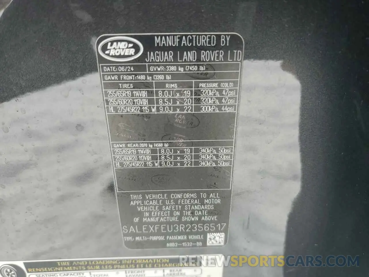 14 Photograph of a damaged car SALEXFEU3R2356517 LAND ROVER DEFENDER 2024