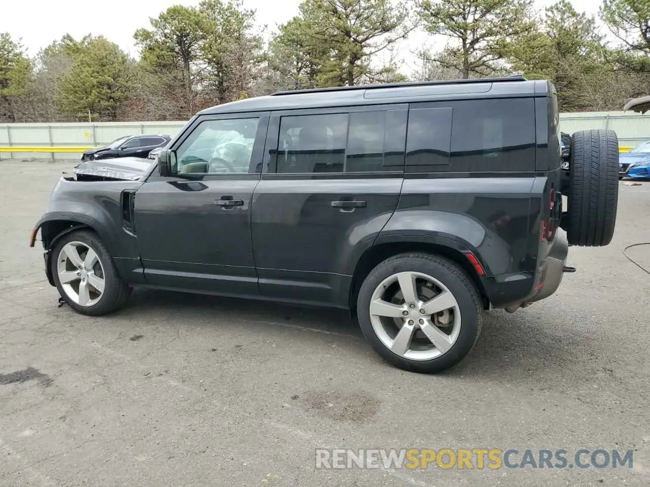 2 Photograph of a damaged car SALE27EU9S2396515 LAND ROVER DEFENDER 2025