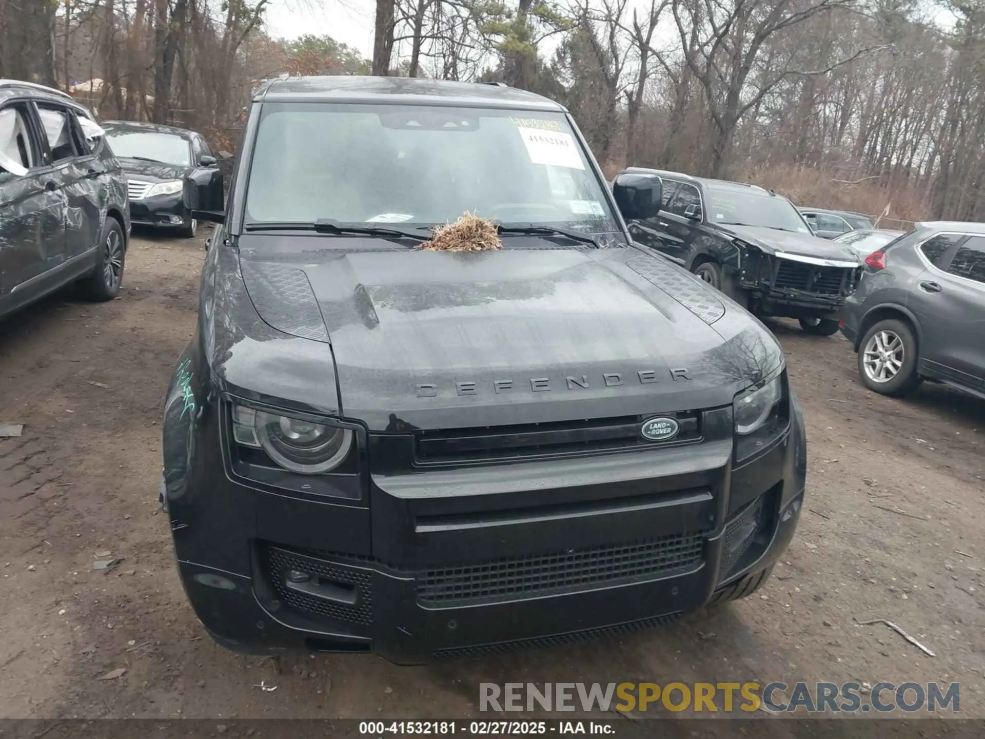 12 Фотография поврежденного автомобиля SALE2FEU3S2385830 LAND ROVER DEFENDER 2025