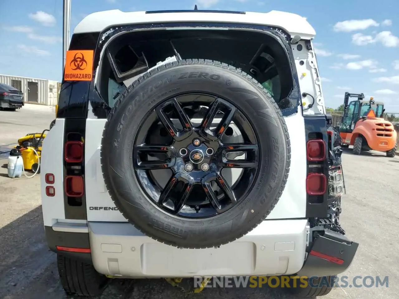 6 Photograph of a damaged car SALEJ7EX0S2391376 LAND ROVER DEFENDER 2025