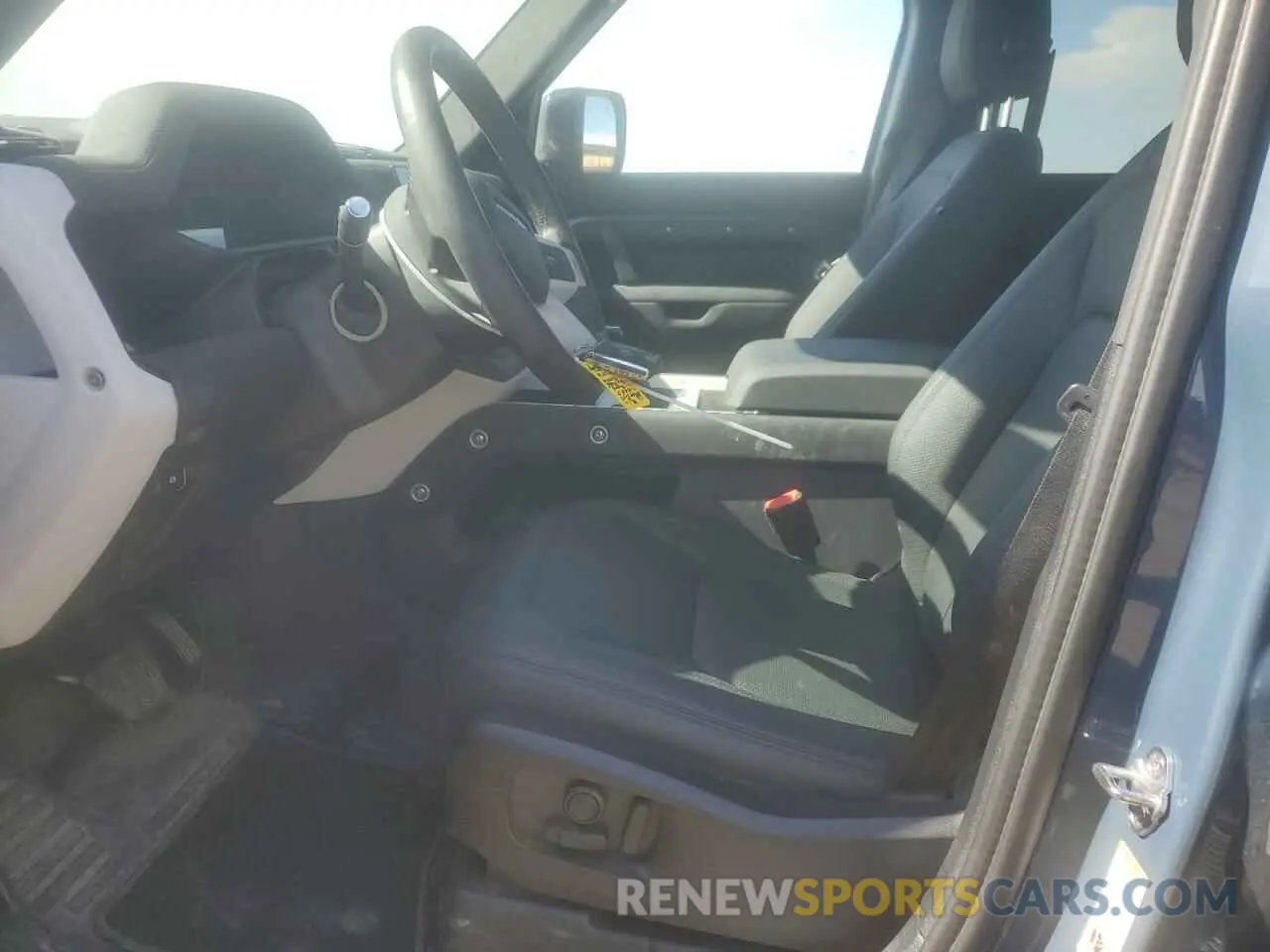 7 Photograph of a damaged car SALEJ7EXXS2358756 LAND ROVER DEFENDER 2025