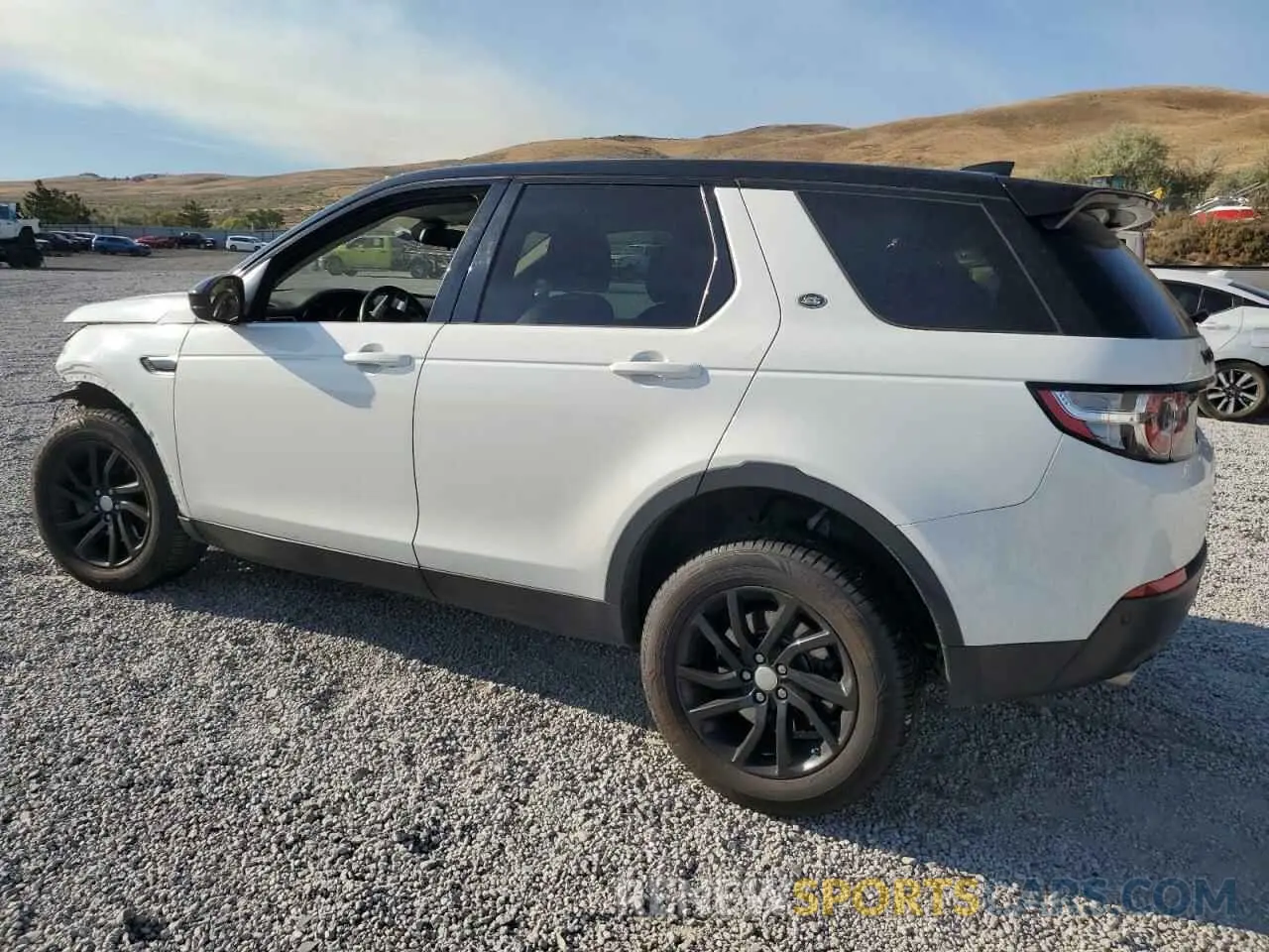 2 Photograph of a damaged car SALCP2FX0KH783410 LAND ROVER DISCOVERY 2019
