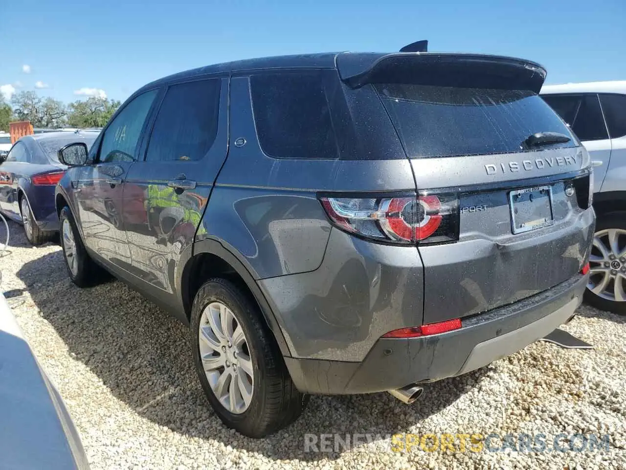 3 Фотография поврежденного автомобиля SALCP2FX1KH786008 LAND ROVER DISCOVERY 2019