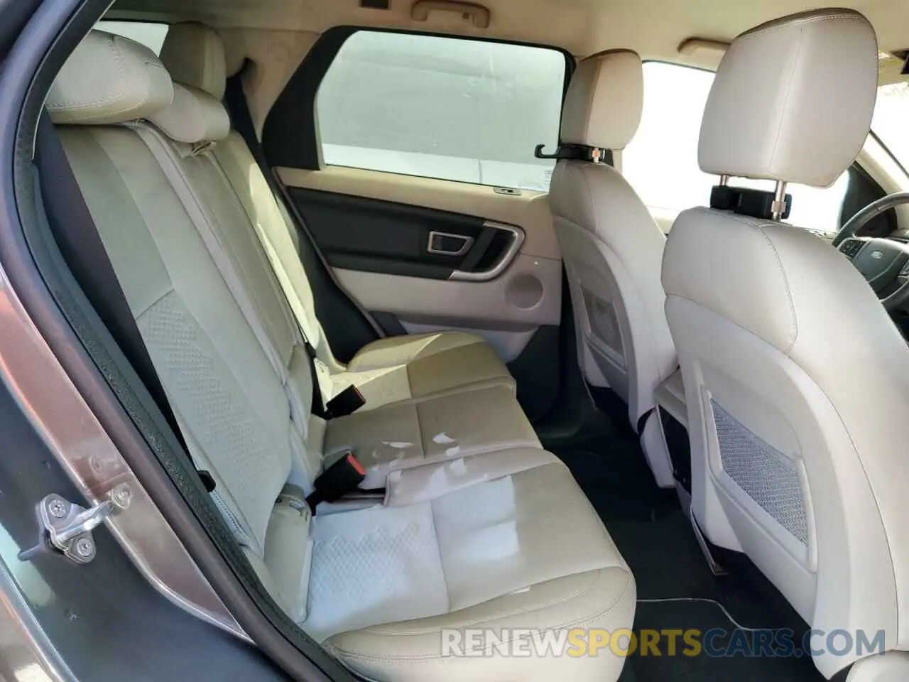 6 Фотография поврежденного автомобиля SALCP2FX1KH786008 LAND ROVER DISCOVERY 2019