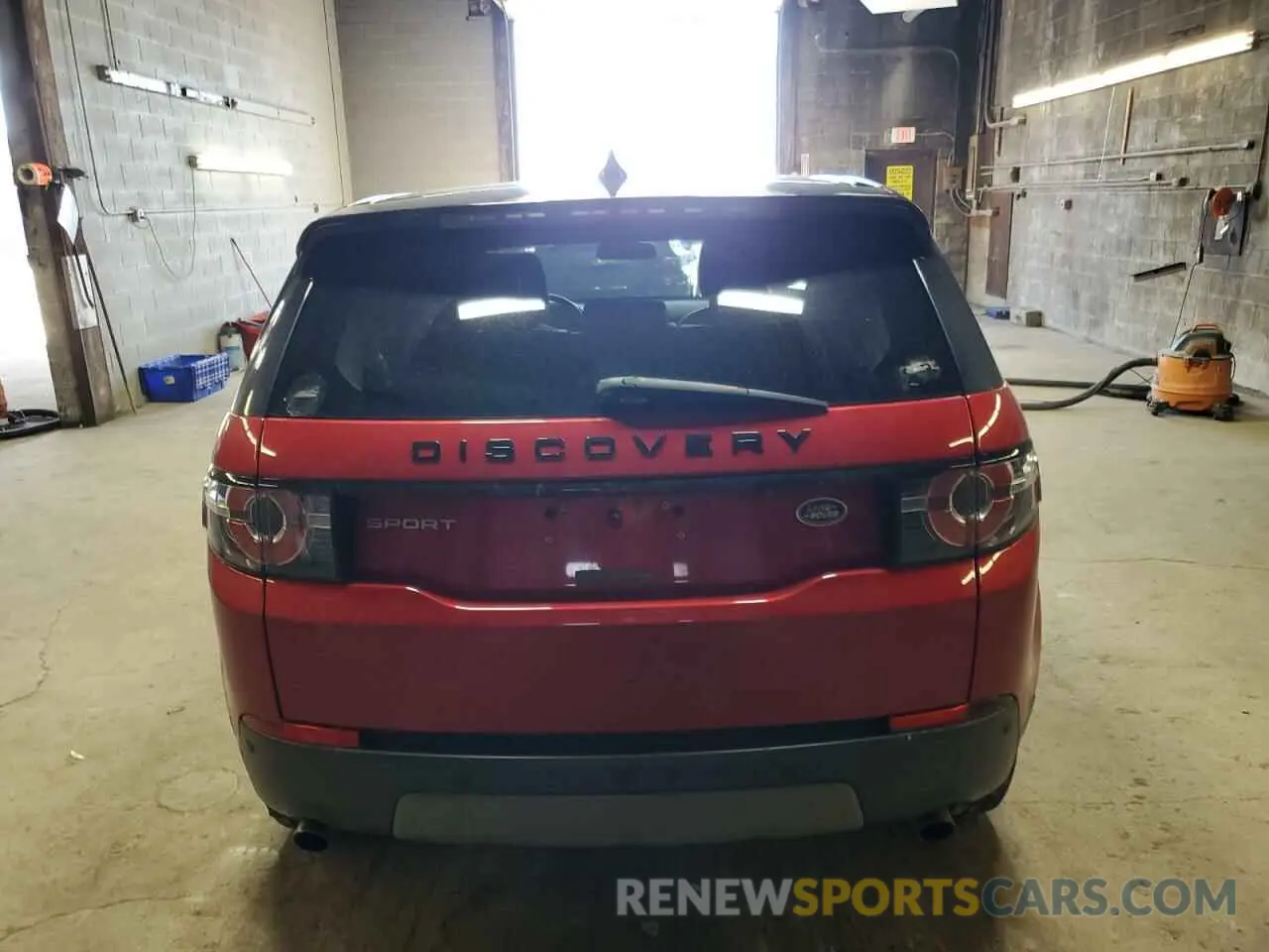 6 Photograph of a damaged car SALCP2FX5KH829488 LAND ROVER DISCOVERY 2019