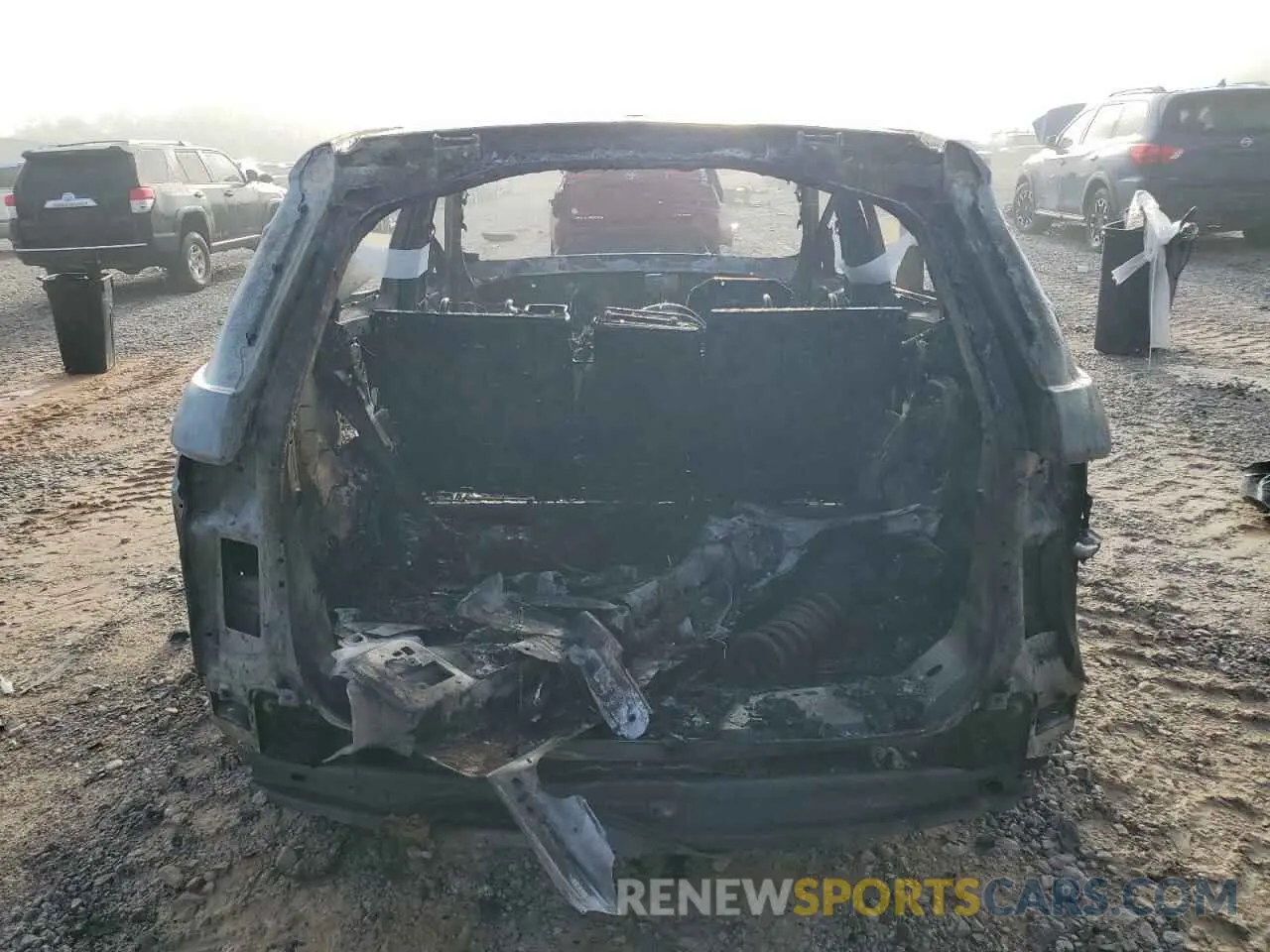 6 Photograph of a damaged car SALCR2FX1KH807711 LAND ROVER DISCOVERY 2019