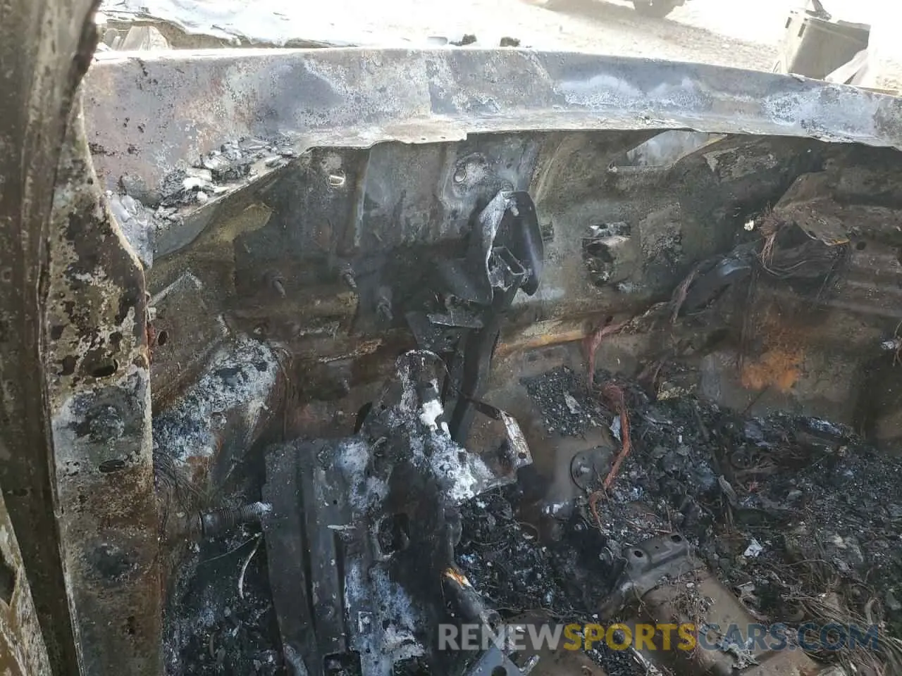 9 Photograph of a damaged car SALCR2FX1KH807711 LAND ROVER DISCOVERY 2019