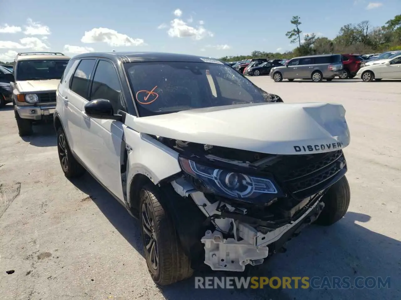 1 Фотография поврежденного автомобиля SALCR2FX3KH810691 LAND ROVER DISCOVERY 2019