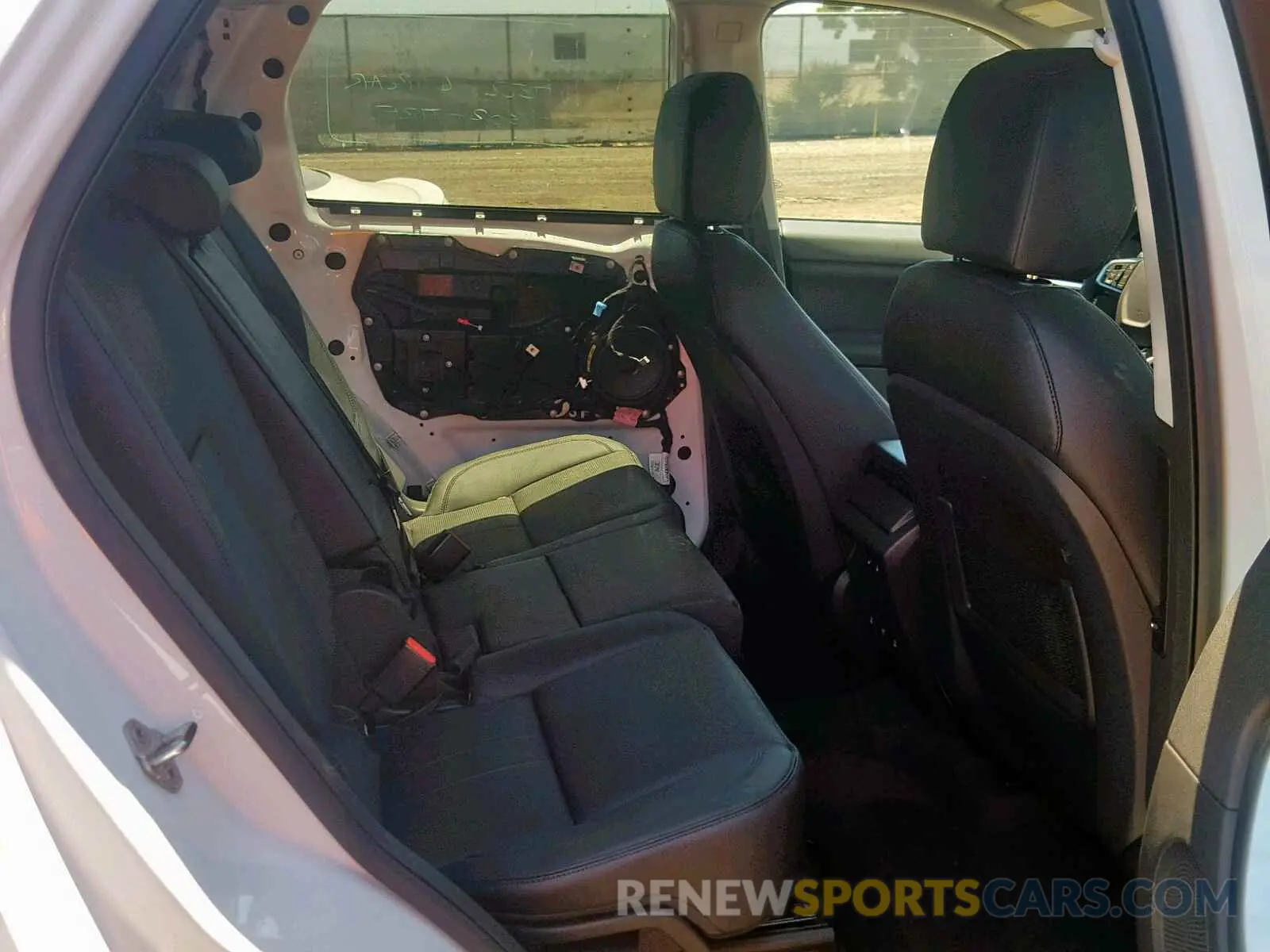 6 Photograph of a damaged car SALCR2FX4KH783632 LAND ROVER DISCOVERY 2019