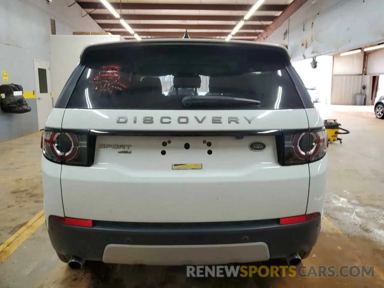 6 Фотография поврежденного автомобиля SALCR2FX5KH784305 LAND ROVER DISCOVERY 2019