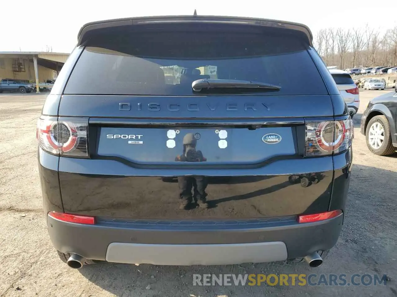 6 Photograph of a damaged car SALCR2FX6KH823564 LAND ROVER DISCOVERY 2019