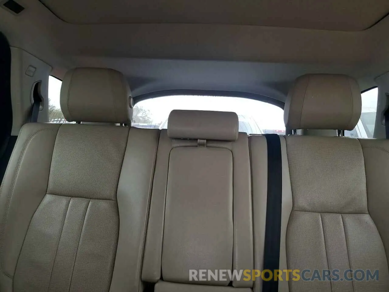 10 Photograph of a damaged car SALCR2FXXKH792576 LAND ROVER DISCOVERY 2019
